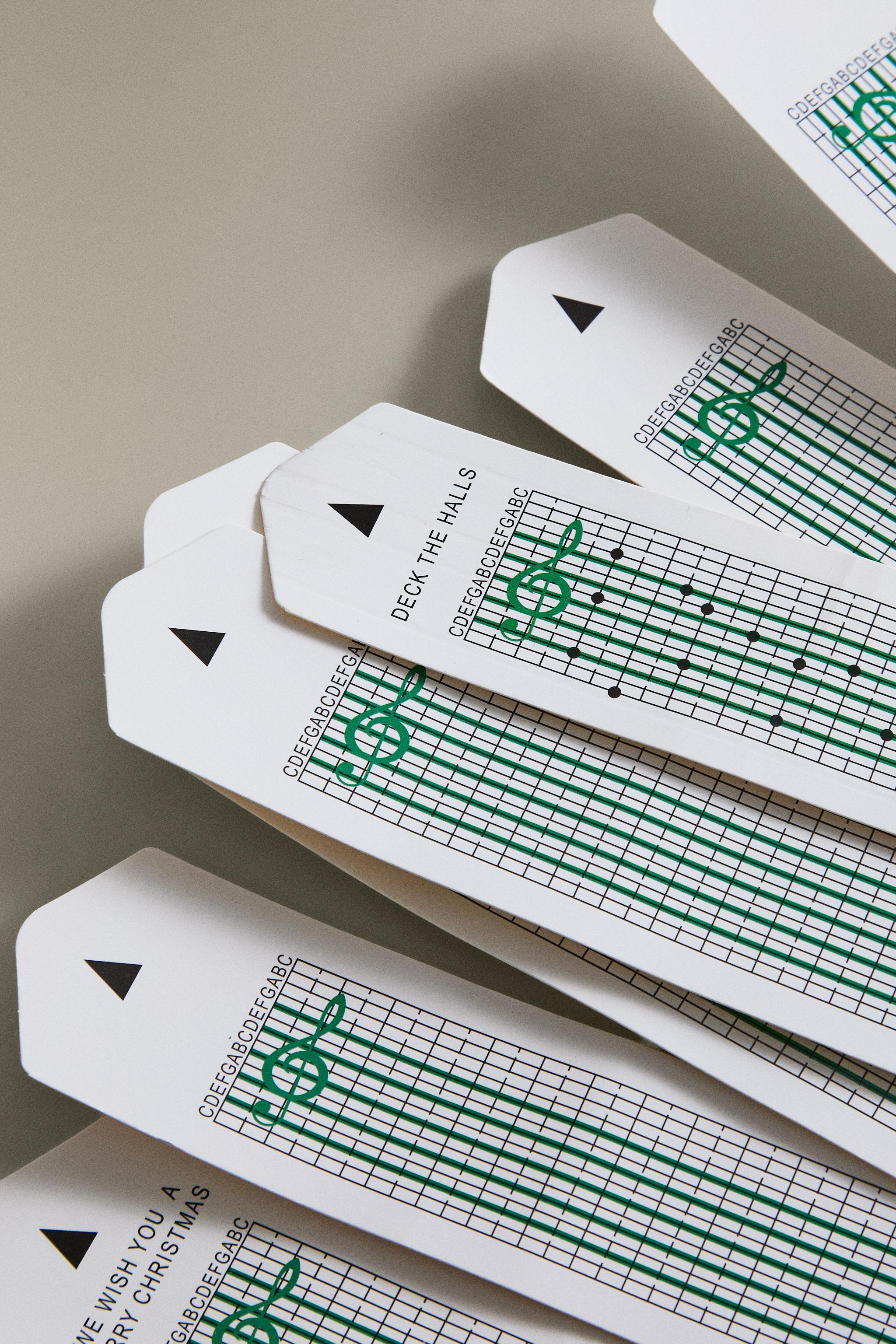 CHILDREN'S CHRISTMAS TOY JUKEBOX